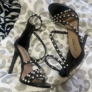 Pearls with sophistication